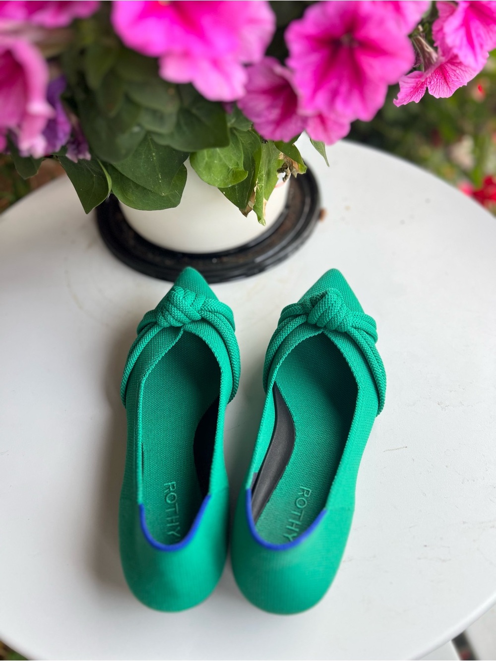 Rothy's The Knot Point II 
Flats in Emerald Green Size 8 - Picture 2 of 4